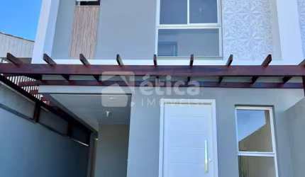 Geminado Novo à Venda no Bairro Espinheiros, com 03 dormitórios, sendo 02 suítes