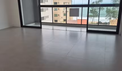 Excelente apartamento com 03 suítes na Praia do Pecado