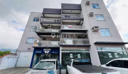 APARTAMENTO NO BAIRRO CZERNIEWICZ