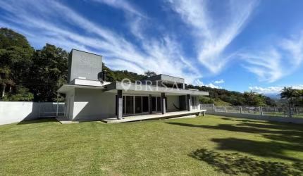 CASA NO RIO CERRO I