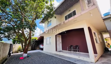 CASA NO BAIRRO JARAGUÁ 99