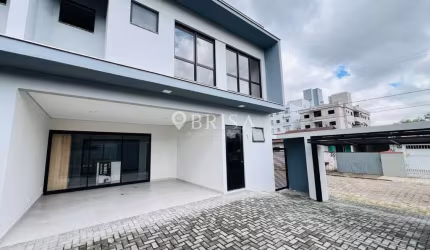 CASA GEMINADA COM 3 SUÍTES NO BAIRRO ILHA DA FIGUEIRA
