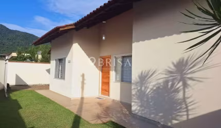 CASA NO BAIRRO AMIZADE