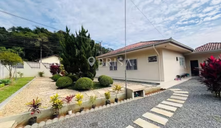 CASA NO BAIRRO ILHA DA FIGUEIRA