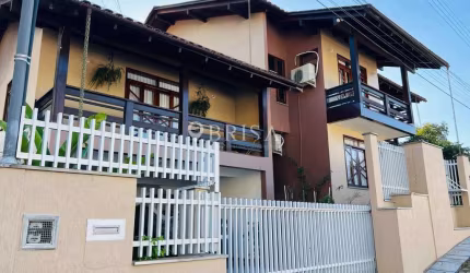 CASA NO BAIRRO VILA NOVA