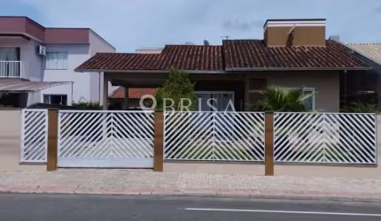 CASA NO BAIRRO TRÊS RIOS DO SUL