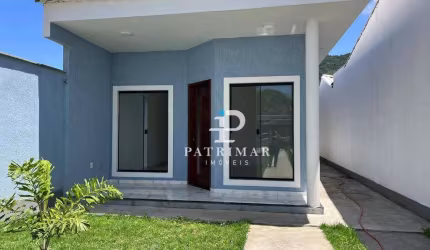 Casa com 2 Quartos, Área gourmet e Piscina à venda, 76 m² por R$ 550.000 - São Bento da Lagoa - Maricá/RJ