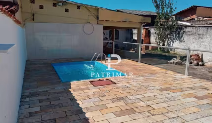 Com 2 quartos, Quintal e Piscina à venda, 81 m² por R$ 190.000 - Inoã - Maricá/RJ