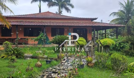 Casa com 4 dormitórios à venda, 495 m² por R$ 1.200.000 - Ubatiba - Maricá/RJ