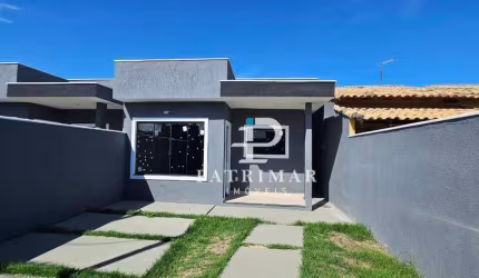 Casa com 2  Quartos, Área gourmet e Piscina à venda, 77 m² por R$ 530.000 - Itaipuaçu - Maricá/RJ
