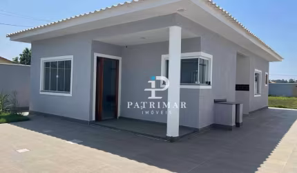 Casa com 3 Quartos à venda, 90 m² por R$ 499.000 - Jardim Atlântico Central - Maricá/RJ