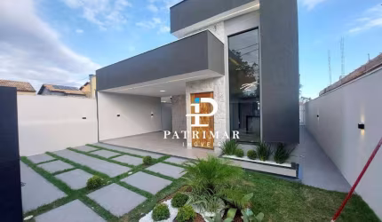 Casa com 3 Quartos, Suíte e Piscina  à venda, 141 m² por R$ 950.000 - Itaipuaçu - Maricá/RJ