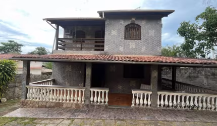 Casa com 5 Quartos, Área gourmet e Piscina à venda, 201 m² por R$ 580.000 - Itaipuaçu - Maricá/RJ