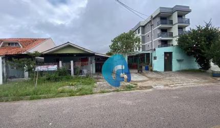 Terreno com 2 Casa com à venda, 46 m² por R$ 550.000 - Afonso Pena - São José dos Pinhais/PR