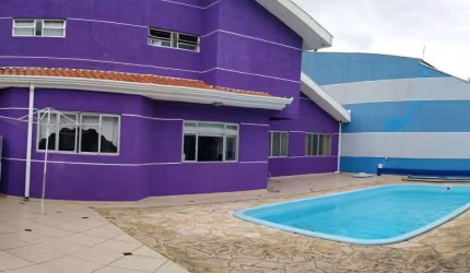(PERMUTA Curitiba ou Litoral) Casa a venda 04 quartos c/suíte no Xaxim em Curitiba PR