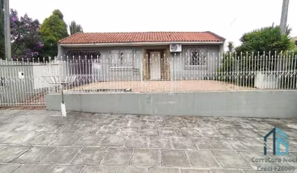 (PERMUTA) Casa a venda duas casas no mesmo terreno região central de São José dos Pinhais  PR