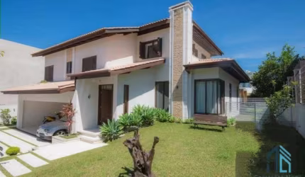 (Permuta ou financiamento) Casa a venda em condomínio, 04 suítes, 06 vagas, no Alphaville em Pinhais PR