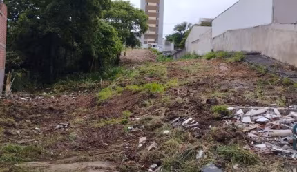 (PERMUTA) Terreno em ótima localização próximo a Bancos e comércio no Tingui/Bacacheri em Curitiba PR