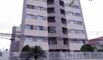 Apartamento ensolarado, 03 quartos c/suíte, 02 vagas, Semi mobiliado no Ahú em Curitiba PR
