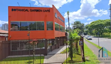 Imóvel comercial com estacionamento a venda, no Jardim Botânico em Curitiba PR