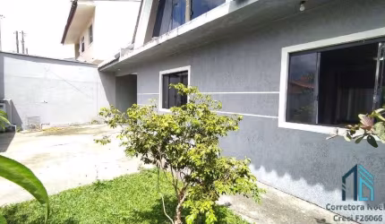 Casa linda com terreno amplo nos fundos, 03 quartos, ático, Campo Pequeno em Colombo PR