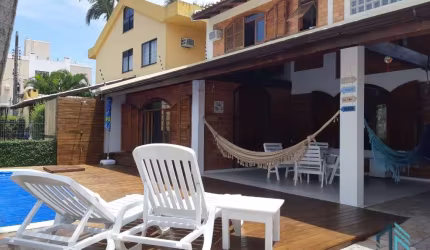 Casa a venda 04 quartos, 200 metros do Mar em Canasvieiras Florianópolis SC