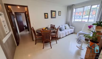 Apartamento 02 quartos, uma vaga, frente Hospital das Clinicas HC me Curitiba PR