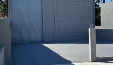 Barracão Industrial/Comercial a venda 12x40 no Pinheirinho em Curitiba PR