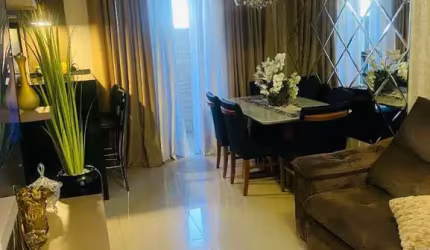 Sobrado, área gourmet e churrasqueira, 03 quartos c/suíte, sacada no Alto Boqueirão em Curitiba PR