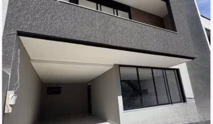 Sobrado Triplex Alto Padrão, 03 suítes com piso aquecido, em São José dos Pinhais PR