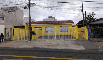 TERRENO C/ 4 CASAS  NÃO AVERBADAS