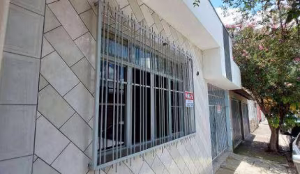 Ótima casa térrea na vila Arens