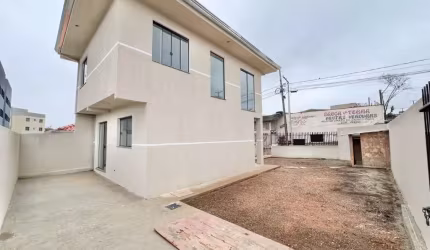 Sobrado  c/ 3 quartos à venda no Guarani em Colombo.
