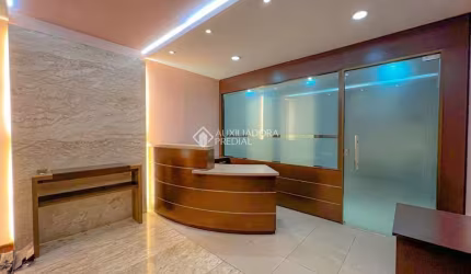 Sala comercial à venda na Rua Frei Orlando, 33, Centro, Canoas, 66 m2 por R$ 490.000