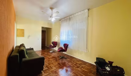 Apartamento com 2 quartos à venda na Rua Doutor Barcelos, 1395, Centro, Canoas, 71 m2 por R$ 255.000