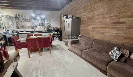 Casa com 4 quartos à venda na Rua Uruguai, 151, São José, Canoas, 135 m2 por R$ 890.000