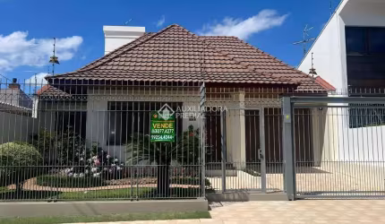 Casa com 2 quartos à venda na Rua Afonso Caviraghi, 94, Igara, Canoas, 173 m2 por R$ 1.100.000