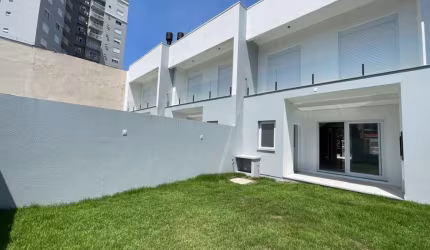 Casa com 3 quartos à venda na Rua da Figueira, 700, Nossa Senhora das Graças, Canoas, 162 m2 por R$ 860.000