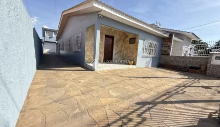 Casa com 4 quartos à venda na Rua Boa Esperança, 1048, Rio Branco, Canoas, 250 m2 por R$ 750.000