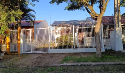 Casa com 2 quartos à venda na Rua Florença, 69, São José, Canoas, 70 m2 por R$ 298.000