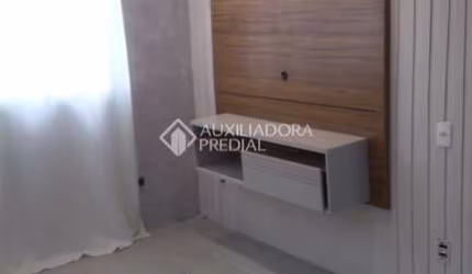 Apartamento com 2 quartos à venda na Irmã Maria Hiltgardis, 582, Olaria, Canoas, 41 m2 por R$ 180.000