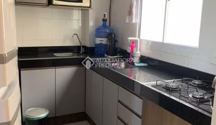 Apartamento com 2 quartos à venda na Rua das Violetas, 724, Igara, Canoas, 40 m2 por R$ 235.000