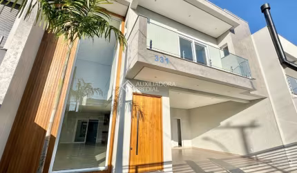 Casa com 3 quartos à venda na Rua Ulysses Gomes Ferreira, 331, Estância Velha, Canoas, 234 m2 por R$ 1.680.000