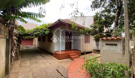 Casa com 1 quarto à venda na Rua Érico Veríssimo, 218, Nossa Senhora das Graças, Canoas, 300 m2 por R$ 259.900