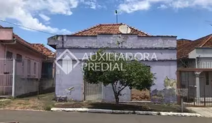 Casa com 1 quarto à venda na Rua da Figueira, 159, Nossa Senhora das Graças, Canoas, 407 m2 por R$ 299.000