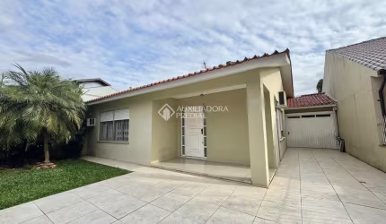 Casa com 4 quartos à venda na Rua dos Girassóis, 215, Igara, Canoas, 250 m2 por R$ 798.000