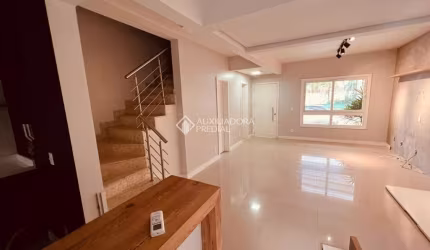 Casa em condomínio fechado com 3 quartos à venda na Avenida Armando Fajardo, 1977, Igara, Canoas, 111 m2 por R$ 790.000