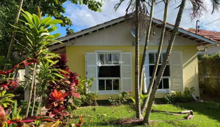 Casa com 3 quartos à venda na Servidão Ilha das Flores, 89, Campeche, Florianópolis, 169 m2 por R$ 1.200.000