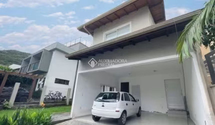 Casa com 3 quartos à venda na Servidão Correio Sul, 396, Campeche, Florianópolis, 226 m2 por R$ 1.800.000