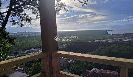 Casa com 3 quartos à venda na Servidão Manoel Inácio do Nascimento, 441, Rio Tavares, Florianópolis, 42 m2 por R$ 750.000